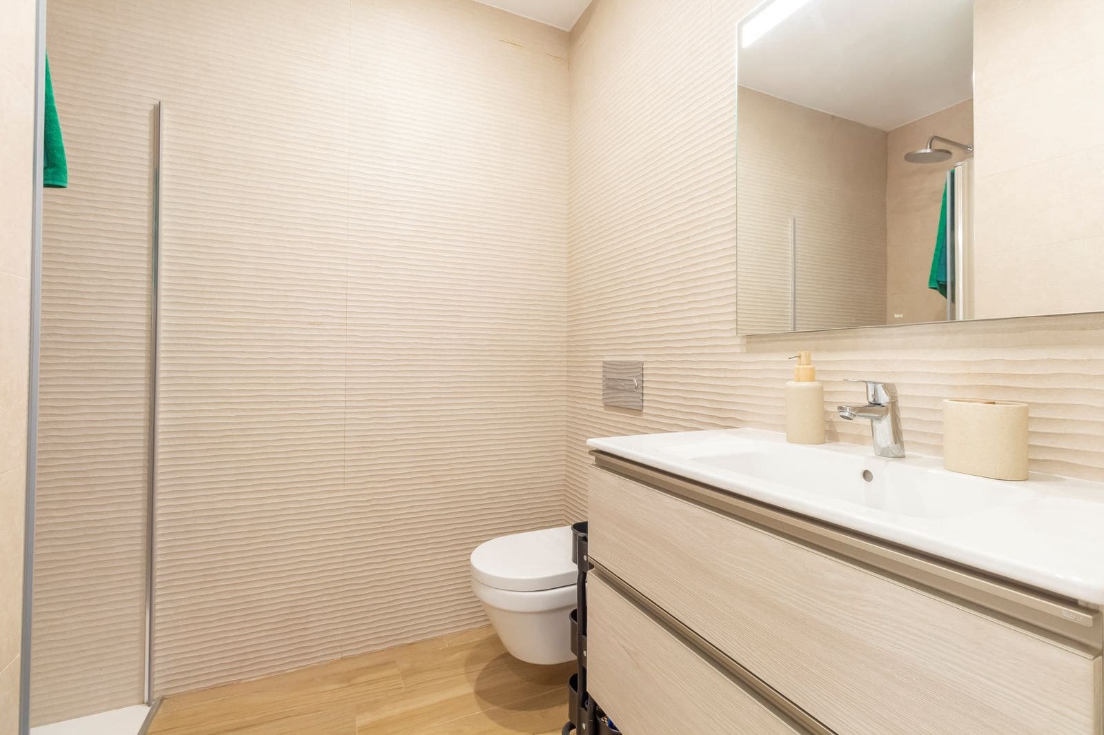 Apartamento de 2 habitaciones en Los Balcones en venta con piscina garaje - 369.000 € (Ref: 9928226)