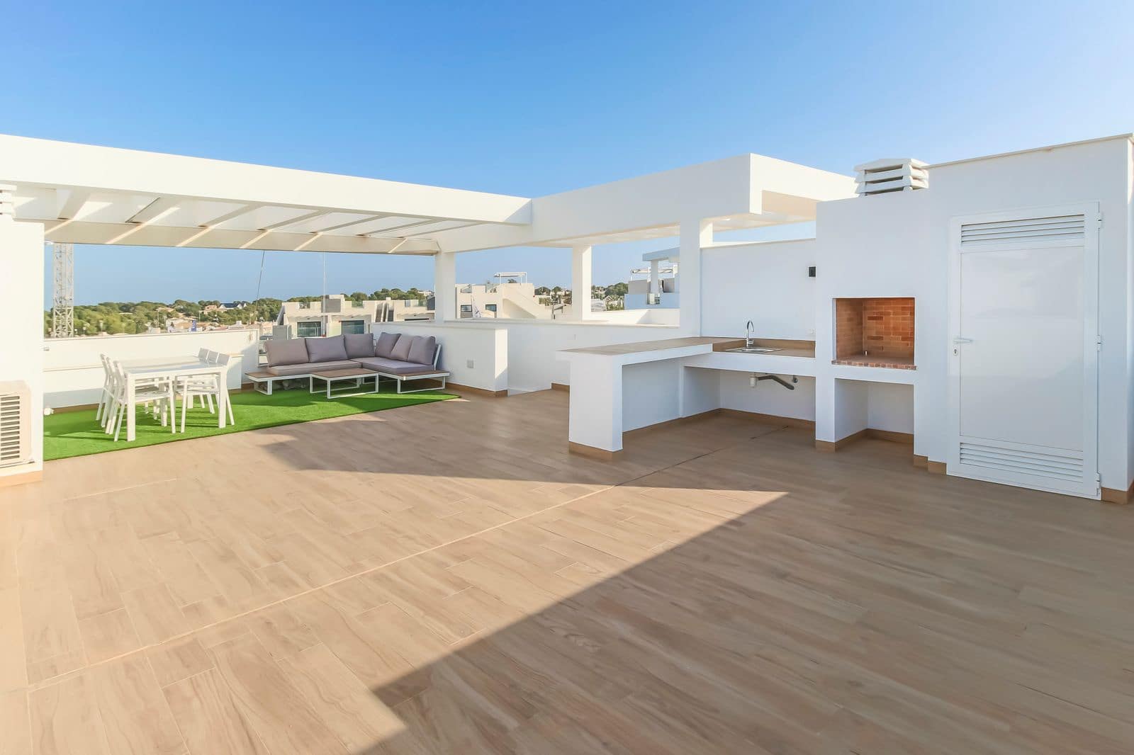 Apartamento de 2 habitaciones en Los Balcones en venta con piscina garaje - 369.000 € (Ref: 9928226)