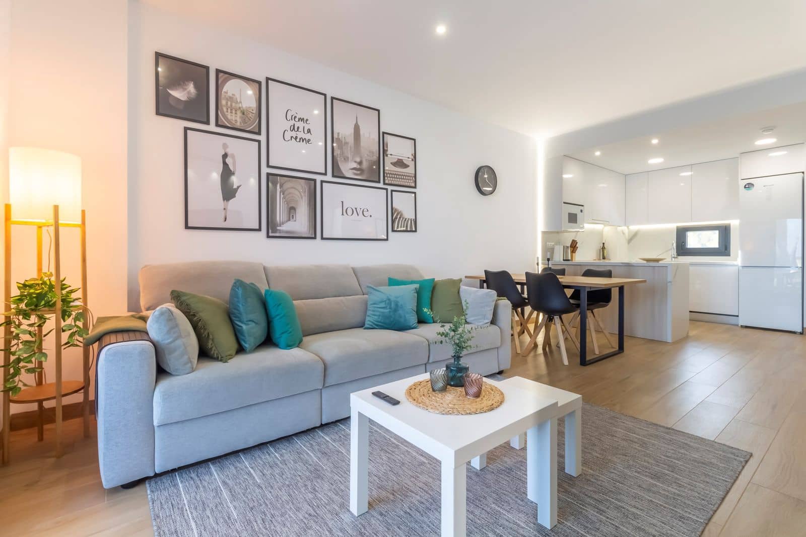 Apartamento de 2 habitaciones en Los Balcones en venta con piscina garaje - 369.000 € (Ref: 9928226)