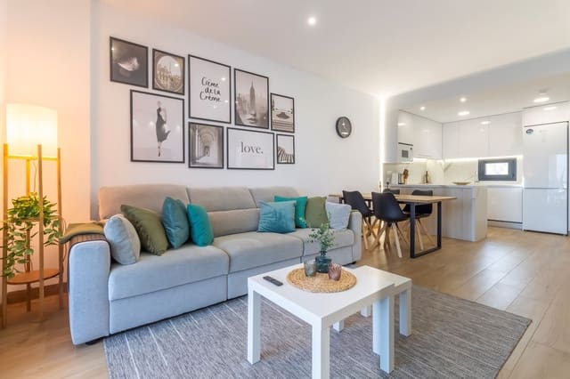 Apartamento de 2 habitaciones en Los Balcones en venta con piscina garaje - 369.000 € (Ref: 9928226)