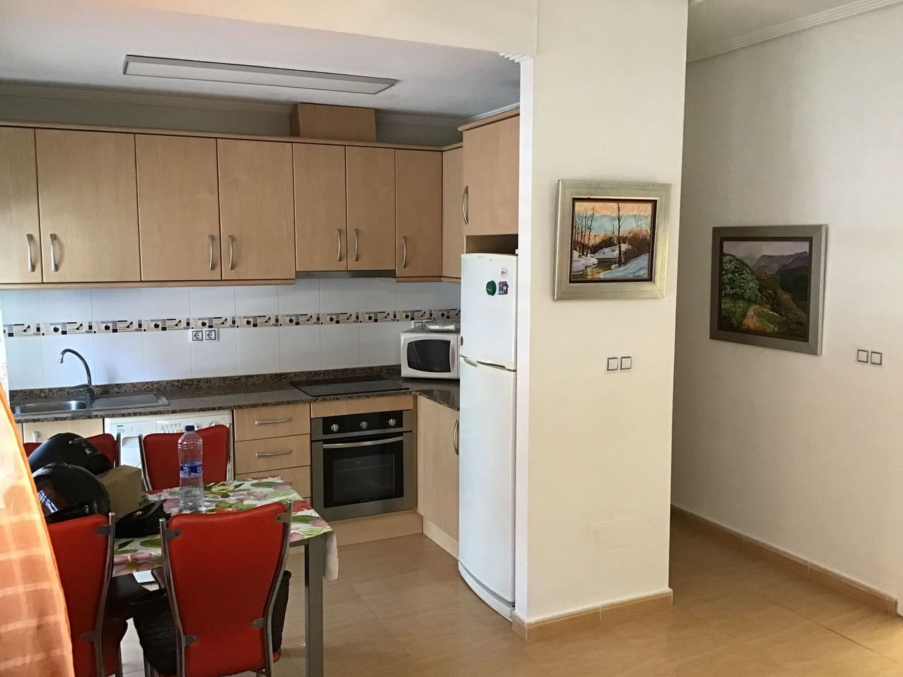 Apartamento de 2 habitaciones en Torrevieja en venta - 134.500 € (Ref: 9928230)