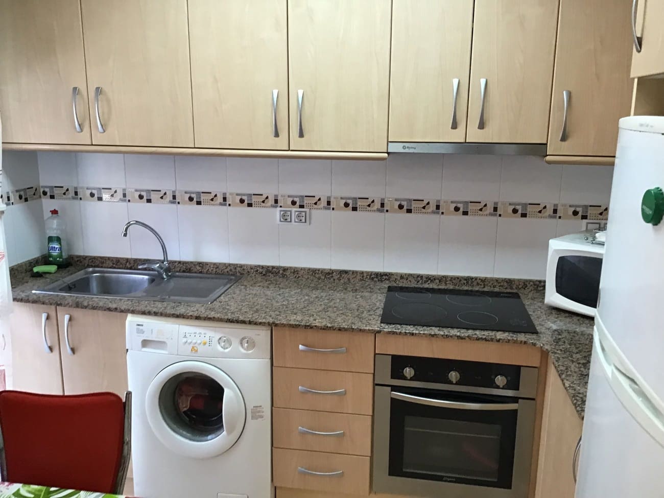 Apartamento de 2 habitaciones en Torrevieja en venta - 134.500 € (Ref: 9928230)