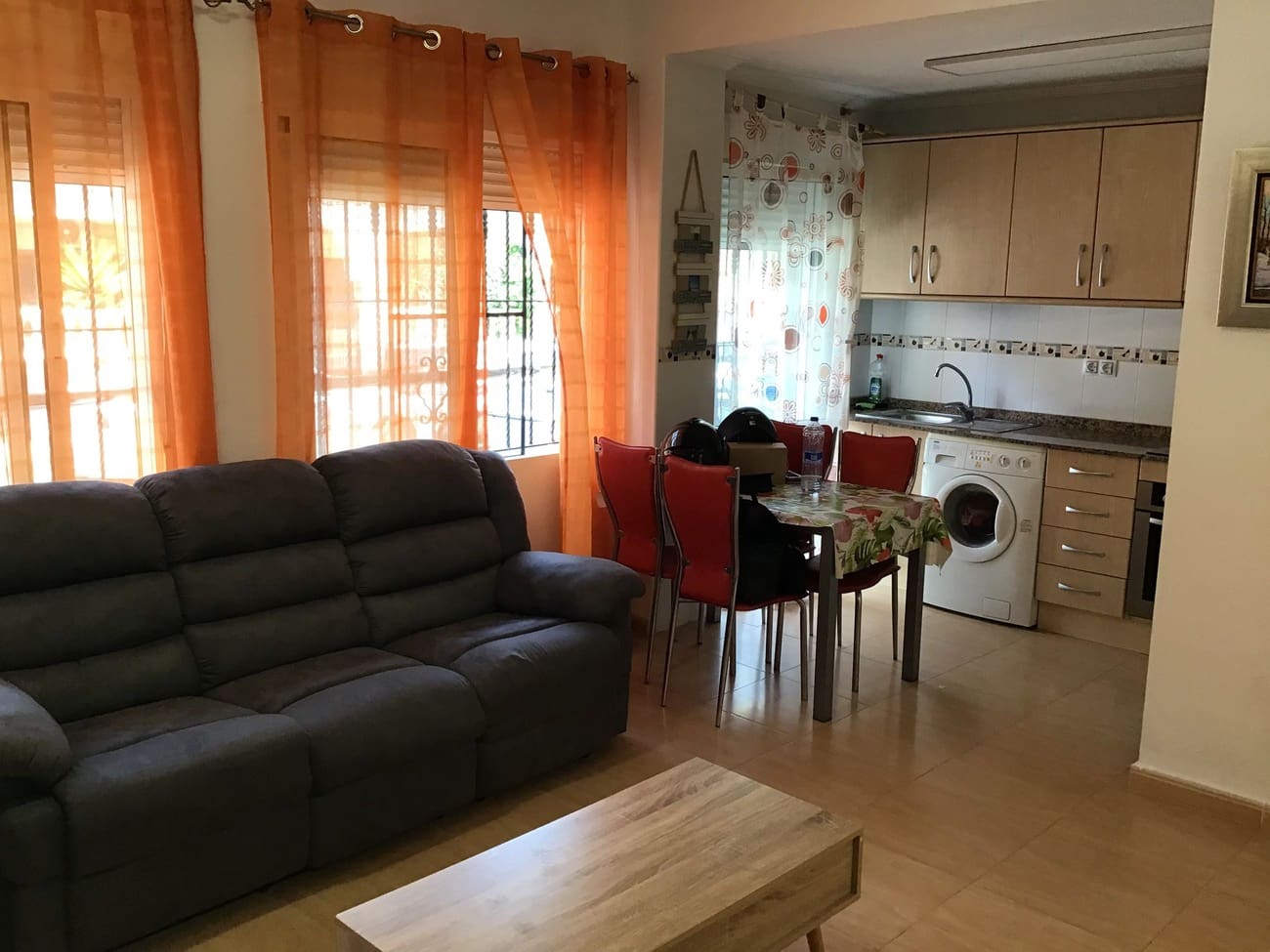 Apartamento de 2 habitaciones en Torrevieja en venta - 134.500 € (Ref: 9928230)