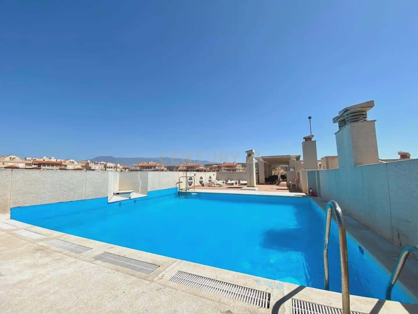 2 bedroom Flat for sale in El Ejido with pool - € 208,000 (Ref: 10015066)