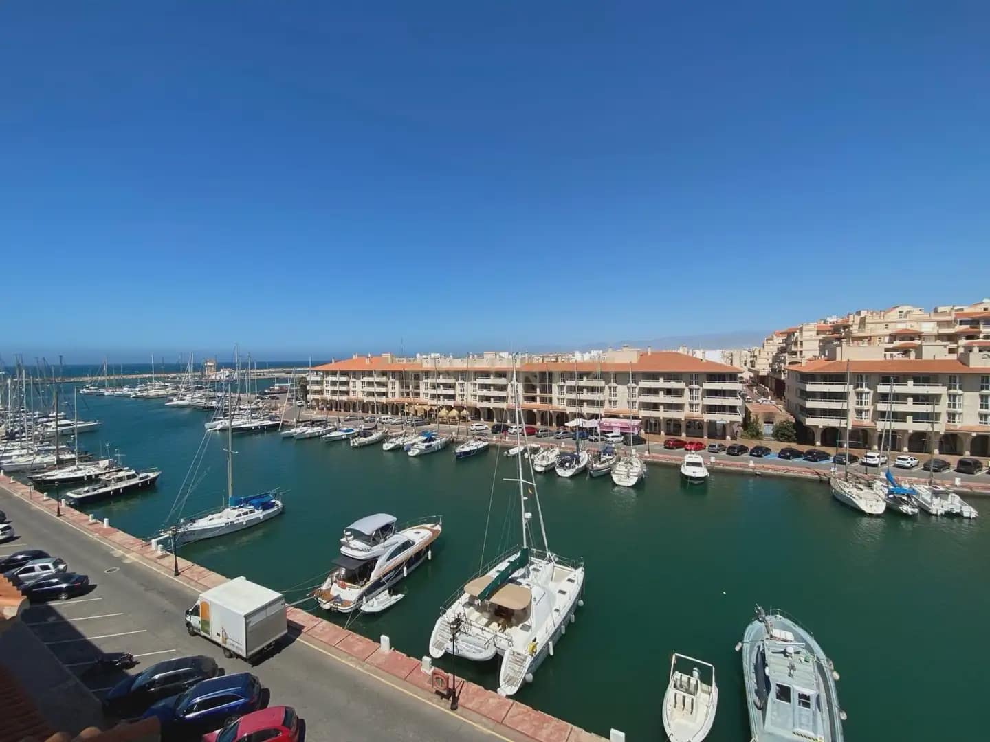 2 bedroom Flat for sale in El Ejido with pool - € 208,000 (Ref: 10015066)
