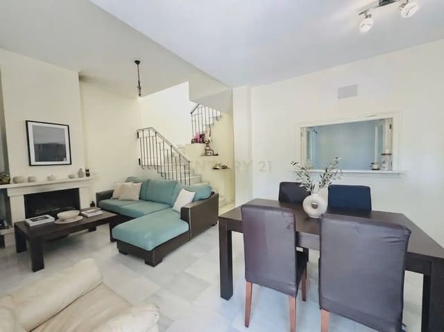 3 makuuhuone Omakotitalo myytävänä paikassa El Ejido - 468 000 € (Ref: 10034775)