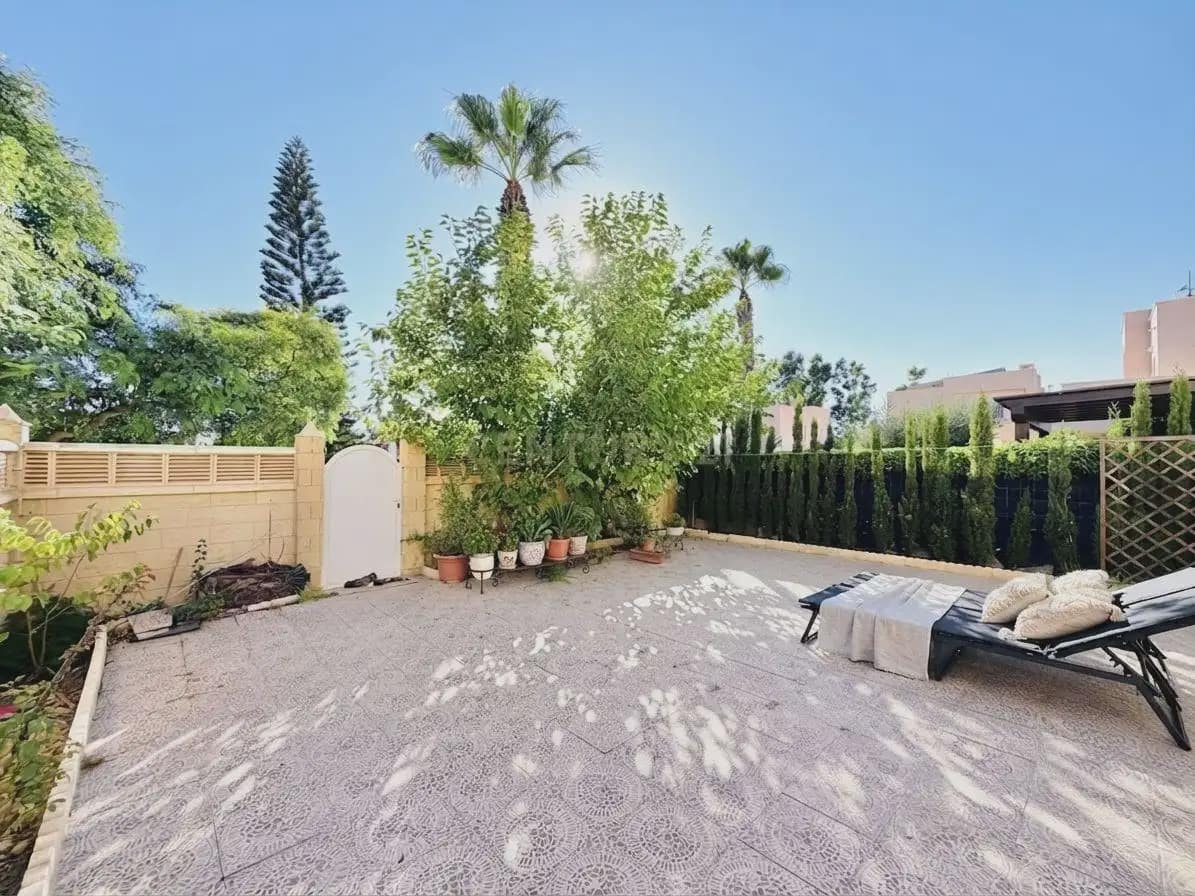 3 makuuhuone Omakotitalo myytävänä paikassa El Ejido - 468 000 € (Ref: 10034775)