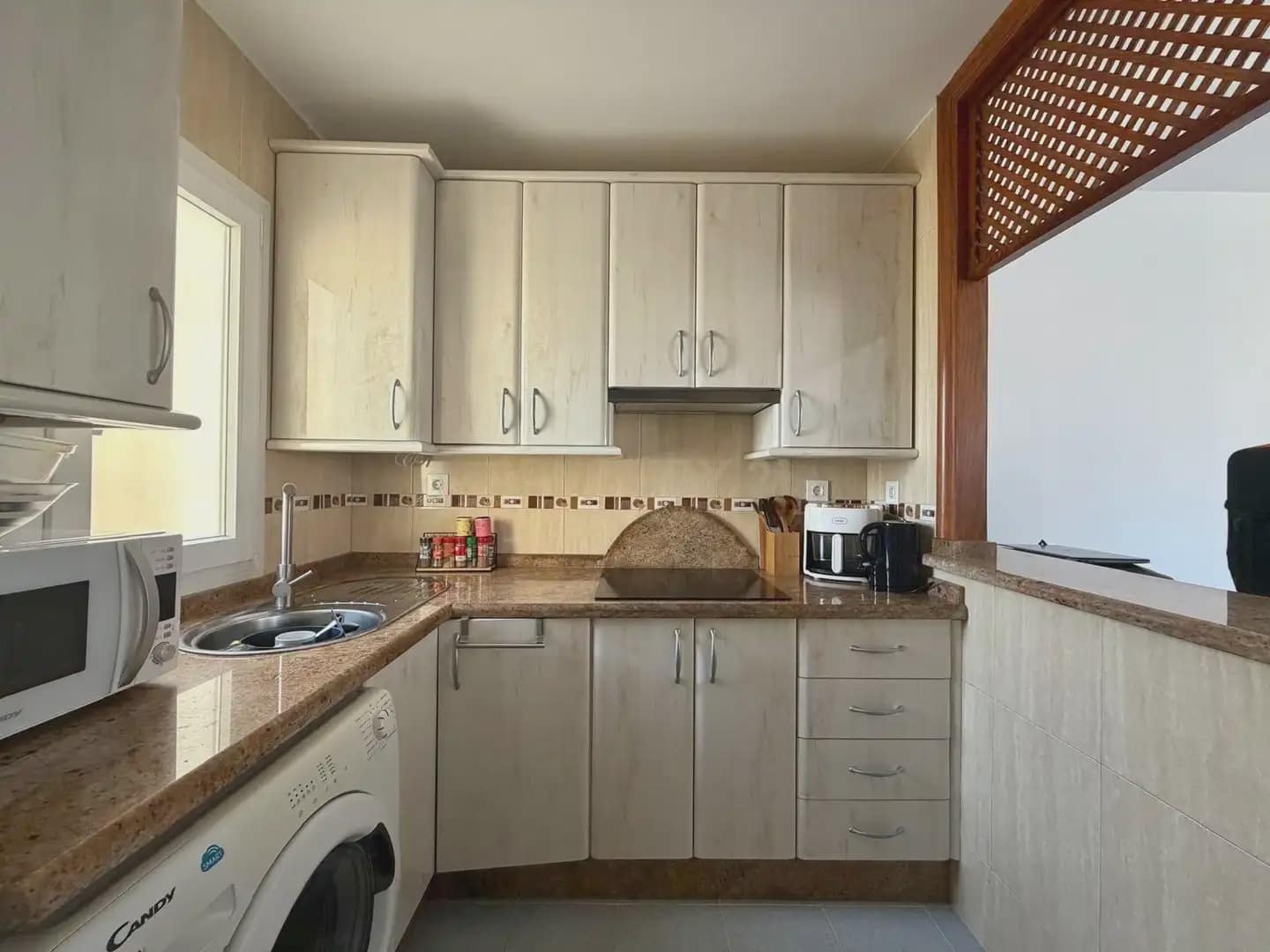 1 bedroom Beach Apartment for sale in Roquetas de Mar - € 156,000 (Ref: 10127333)