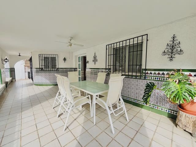 3 sovrum Villa till salu i Aguadulce (Almeria), Roquetas de Mar med pool garage - 550 000 € (Ref: 10148145)