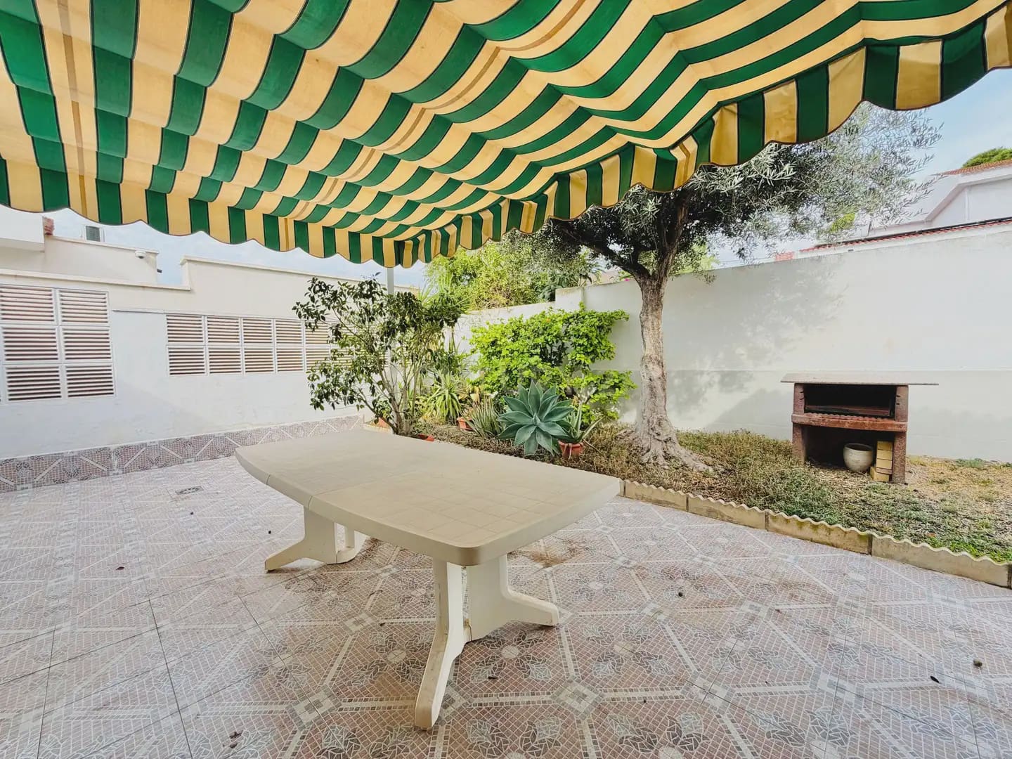 3 sovrum Villa till salu i Roquetas de Mar med pool garage - 550 000 € (Ref: 10148145)