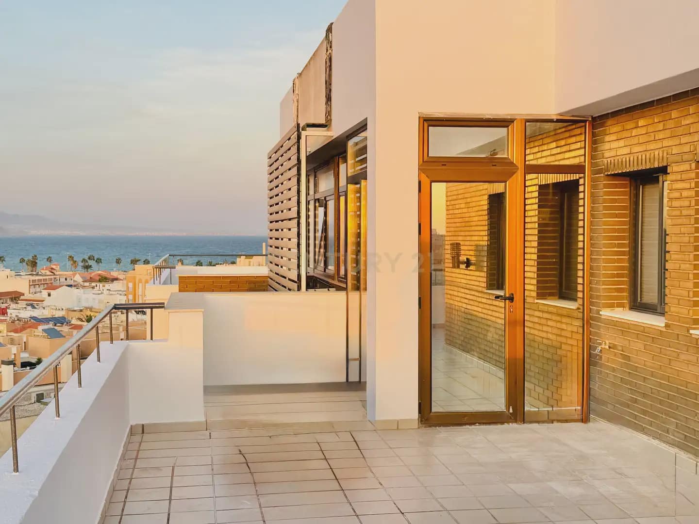 1 slaapkamer Penthouse te koop in Roquetas de Mar - € 205.000 (Ref: 10160648)