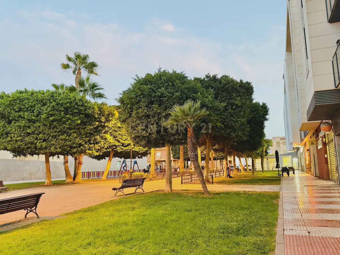 1 slaapkamer Penthouse te koop in Roquetas de Mar - € 205.000 (Ref: 10160648)