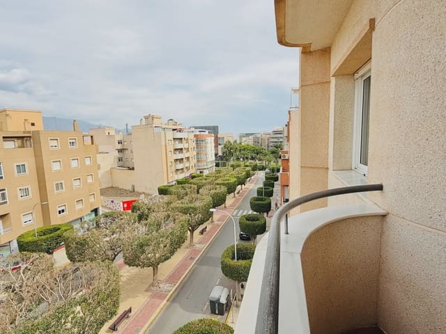 4 soveværelse Lejlighed til salg i El Ejido med garage - € 149.800 (Ref: 10163411)