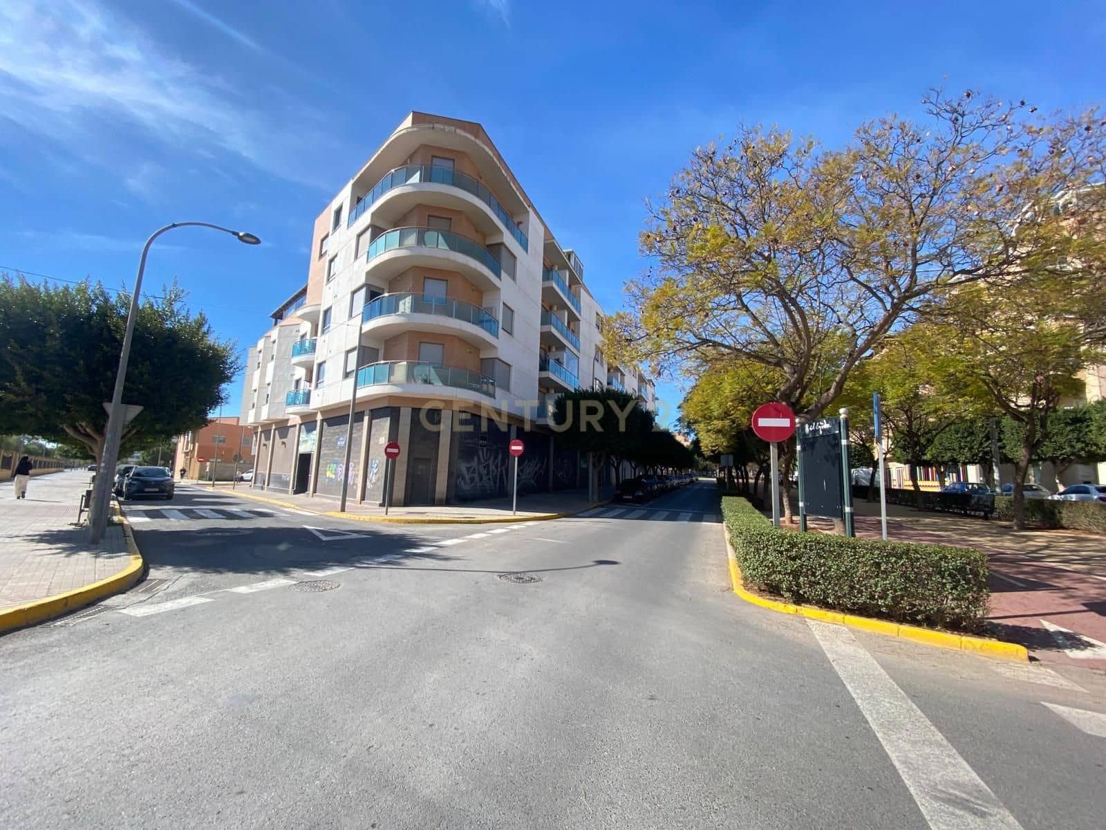 Local Commercial à louer à El Ejido - 3 900 € (Ref: 9296428)