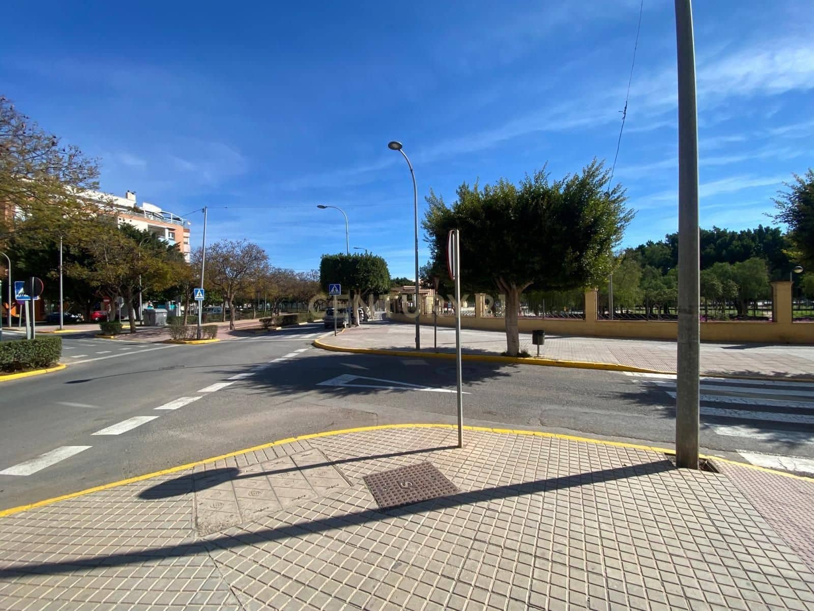 Local Commercial à louer à El Ejido - 3 900 € (Ref: 9296428)