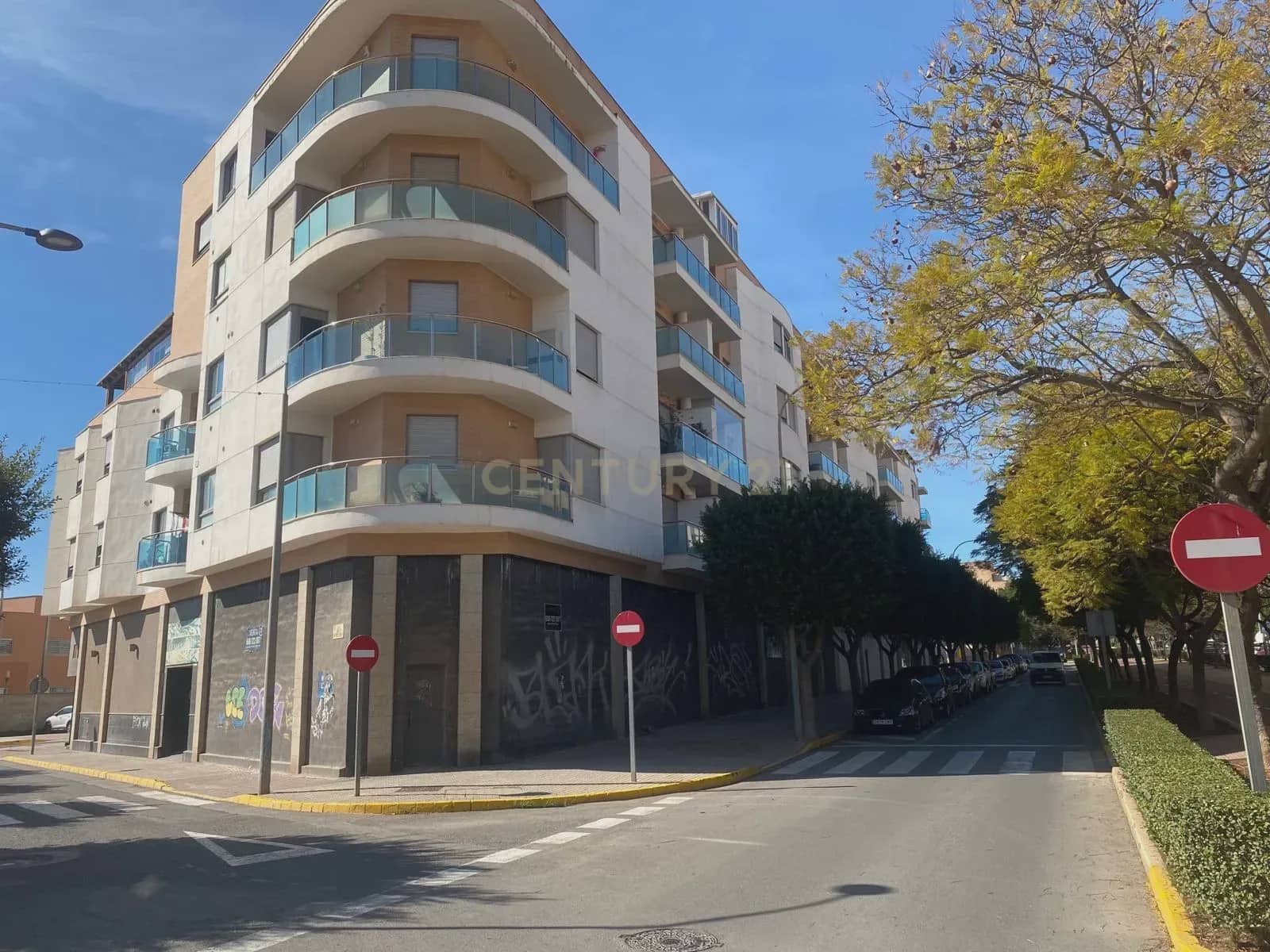 Local Commercial à louer à El Ejido - 3 900 € (Ref: 9296428)