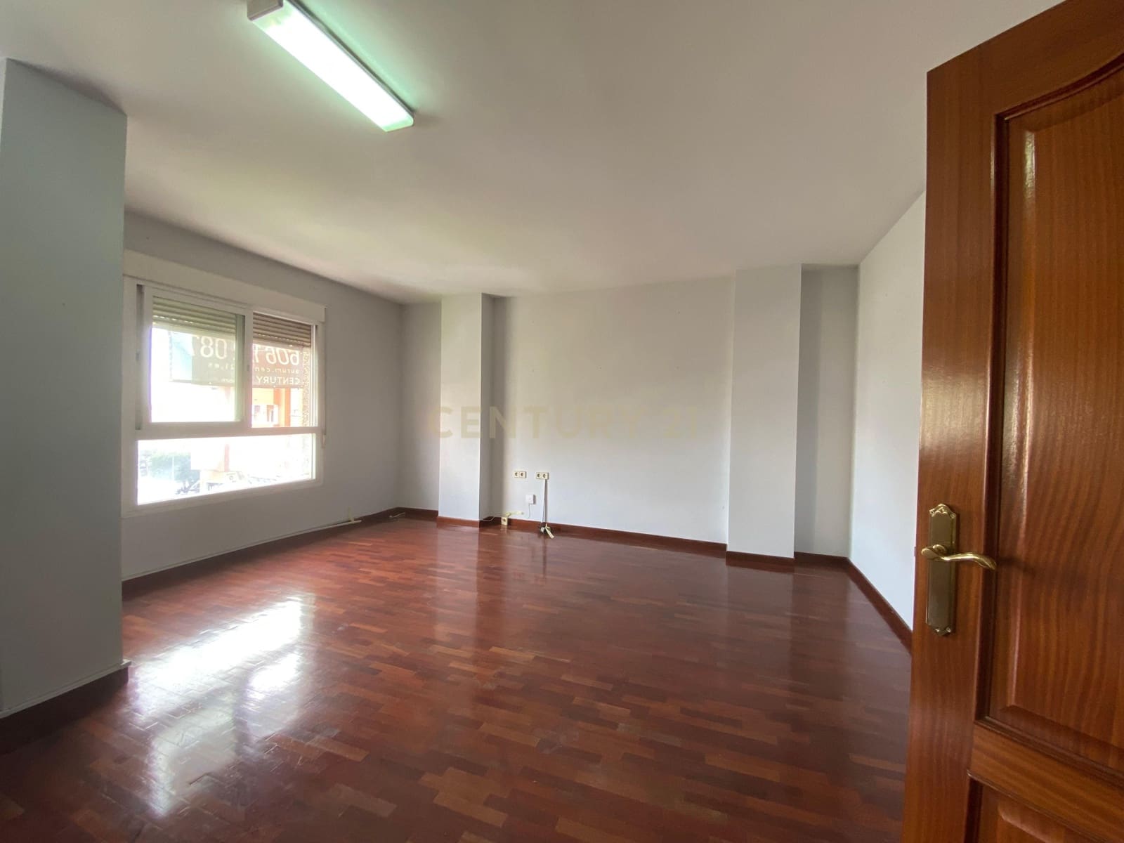 Kontor til salgs i El Ejido - € 70 000 (Ref: 9296432)