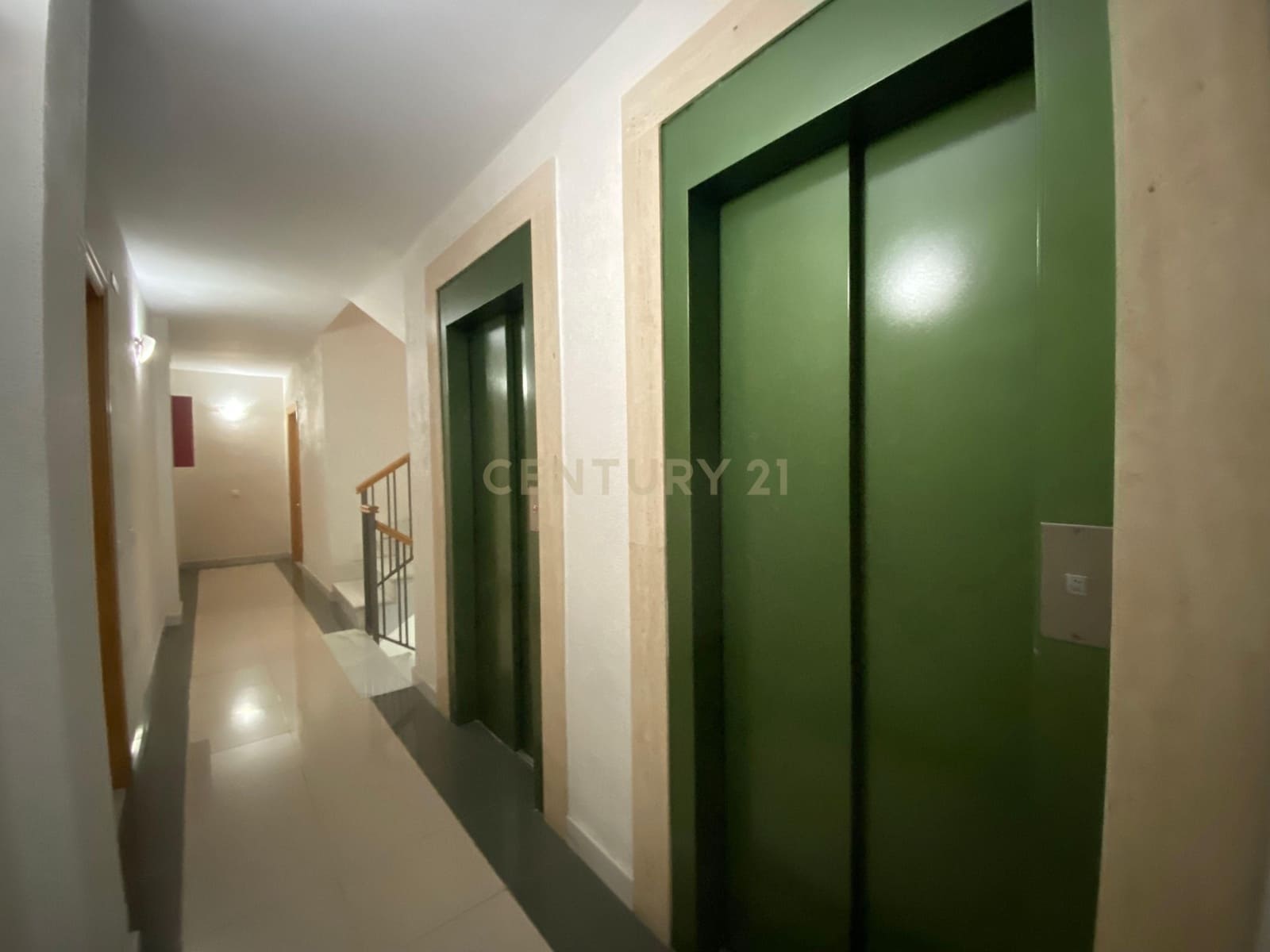 Kontor til salgs i El Ejido - € 70 000 (Ref: 9296432)