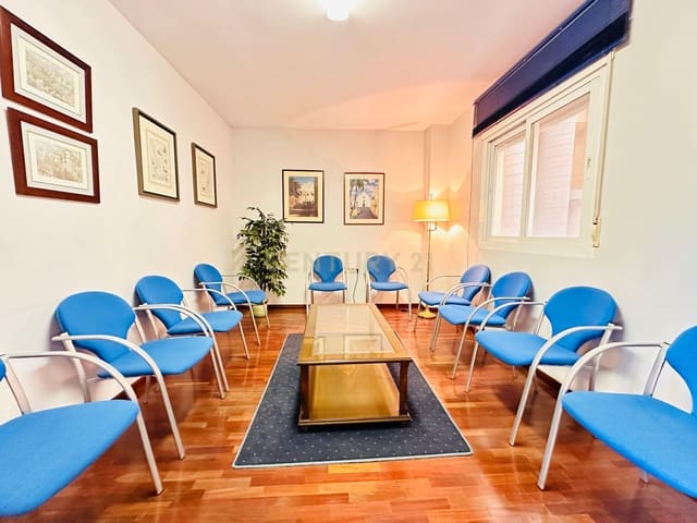 Kontor till salu i El Ejido - 70 000 € (Ref: 9296432)