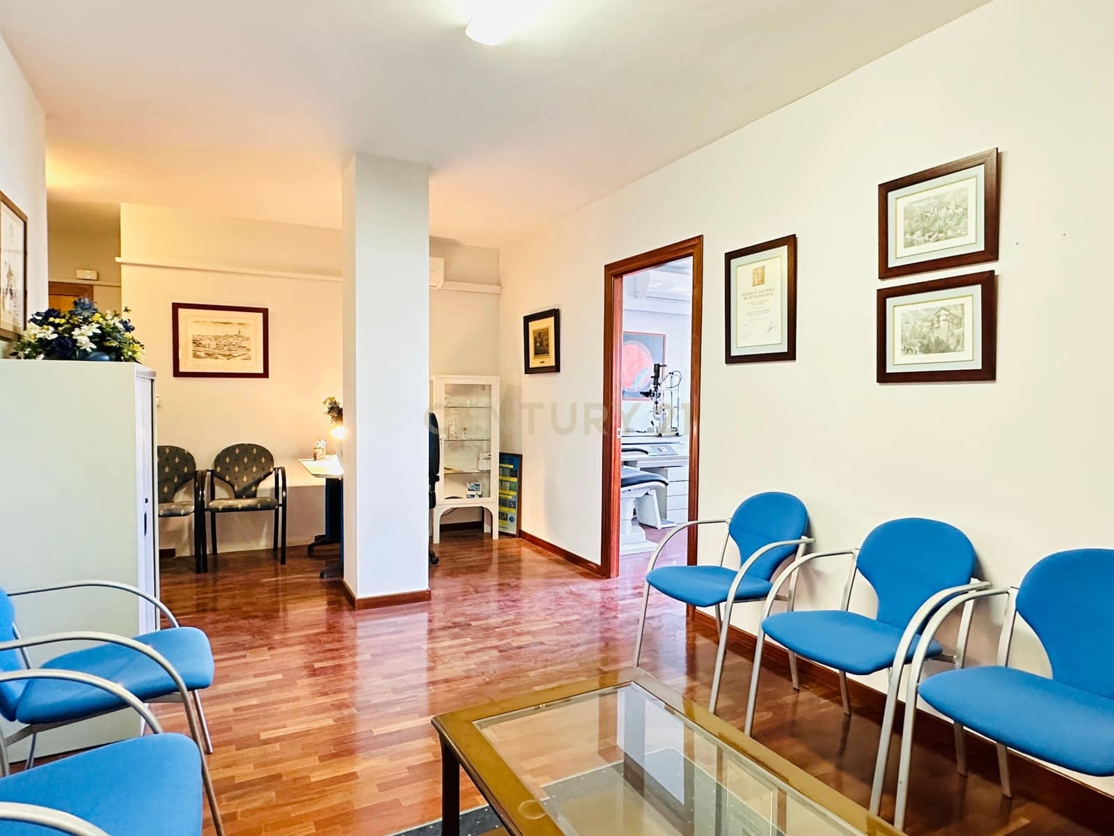 Kontor til salgs i El Ejido - € 70 000 (Ref: 9296432)