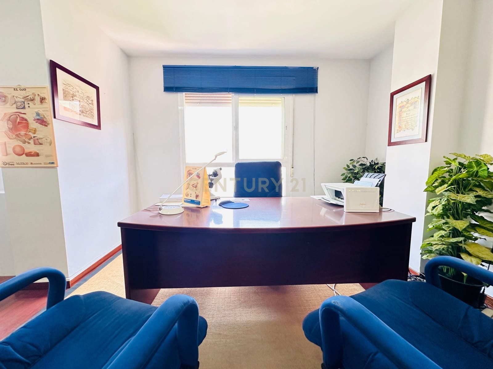 Kontor til salgs i El Ejido - € 70 000 (Ref: 9296432)