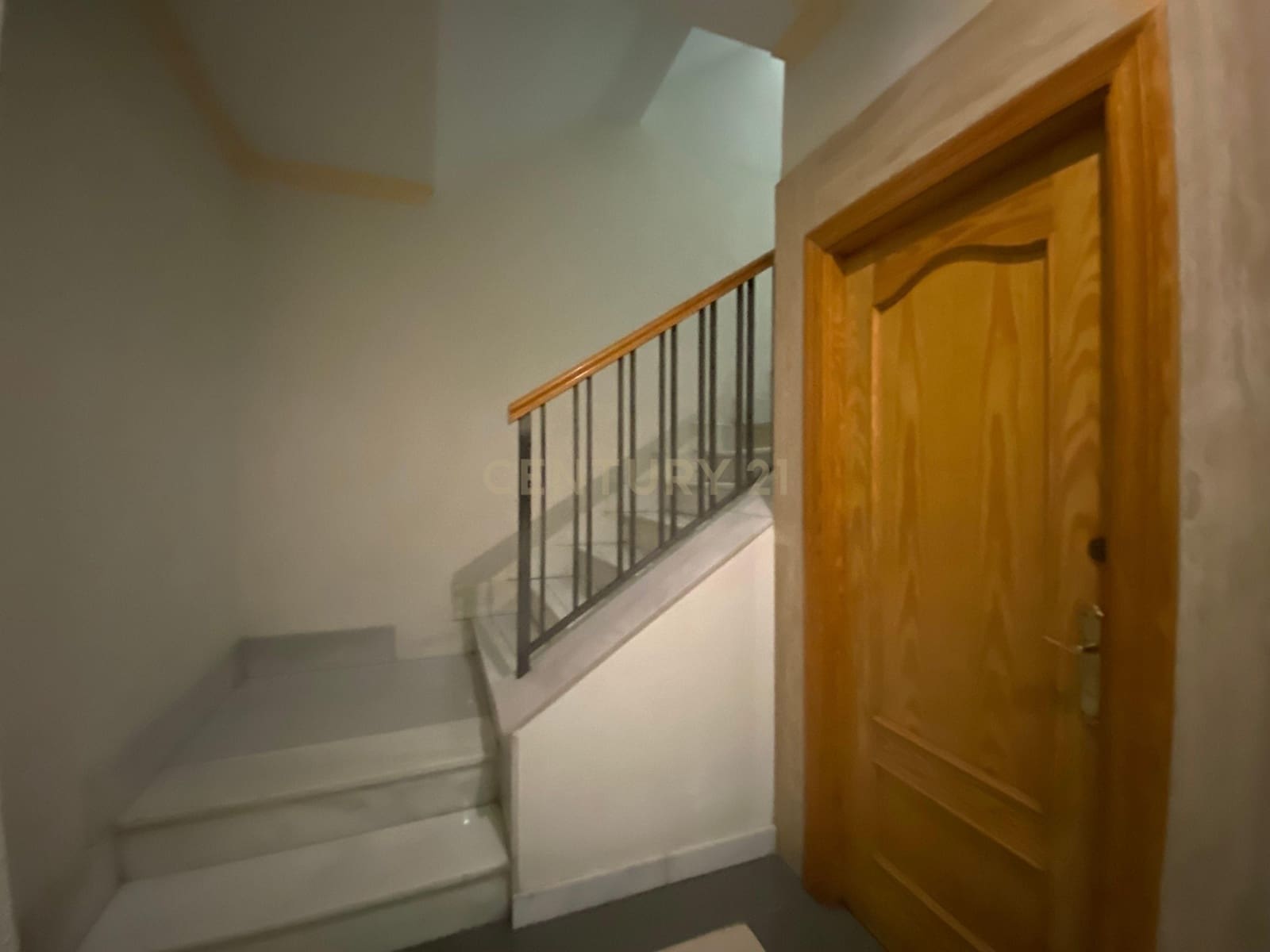 Kontor til salgs i El Ejido - € 70 000 (Ref: 9296432)