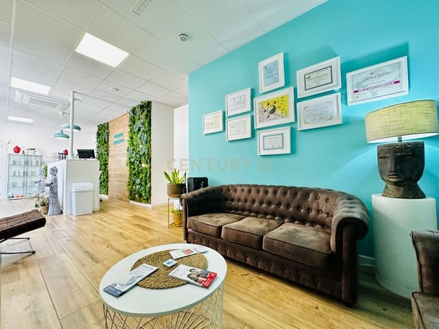 Comercial para venda em Balerma, El Ejido - 350 000 € (Ref: 9296433)