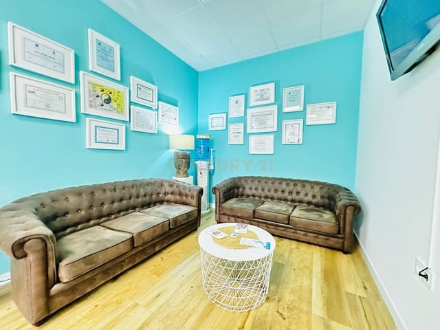 Comercial para venda em Balerma, El Ejido - 350 000 € (Ref: 9296433)