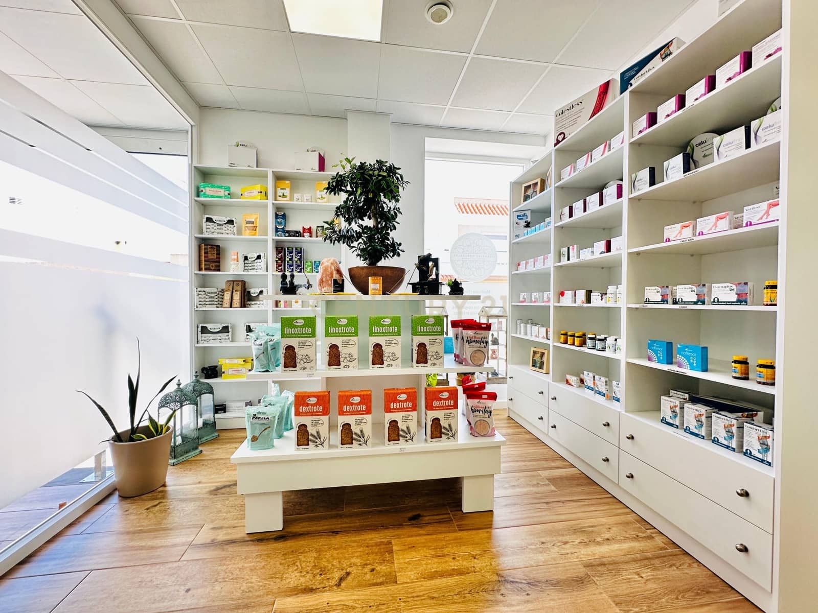 Comercial para venda em El Ejido - 350 000 € (Ref: 9296433)