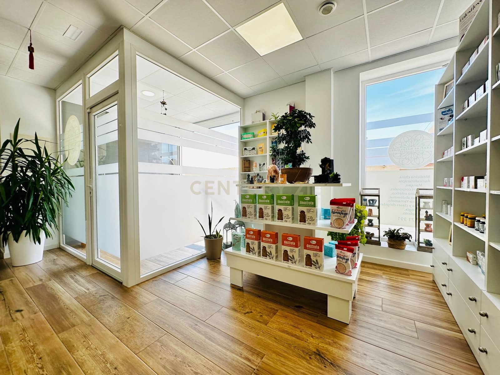 Comercial para venda em El Ejido - 350 000 € (Ref: 9296433)