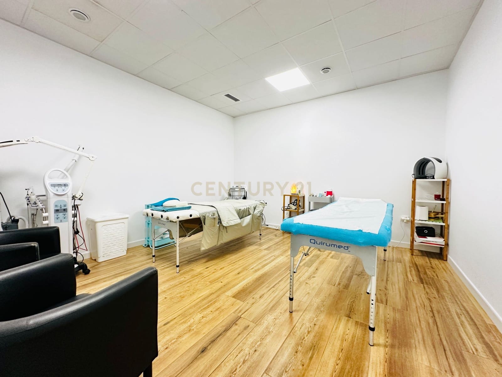 Comercial para venda em El Ejido - 350 000 € (Ref: 9296433)