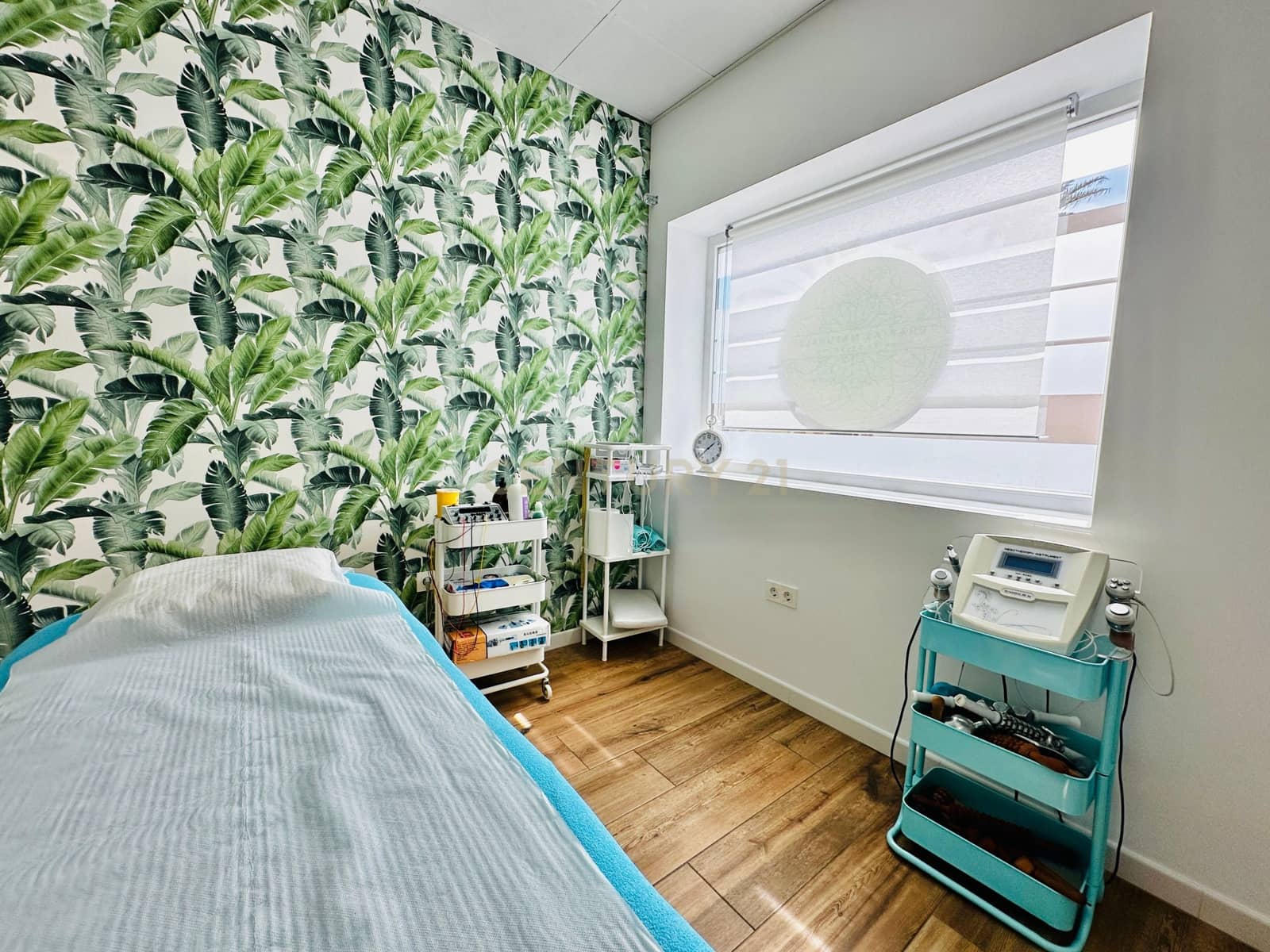 Comercial para venda em El Ejido - 350 000 € (Ref: 9296433)