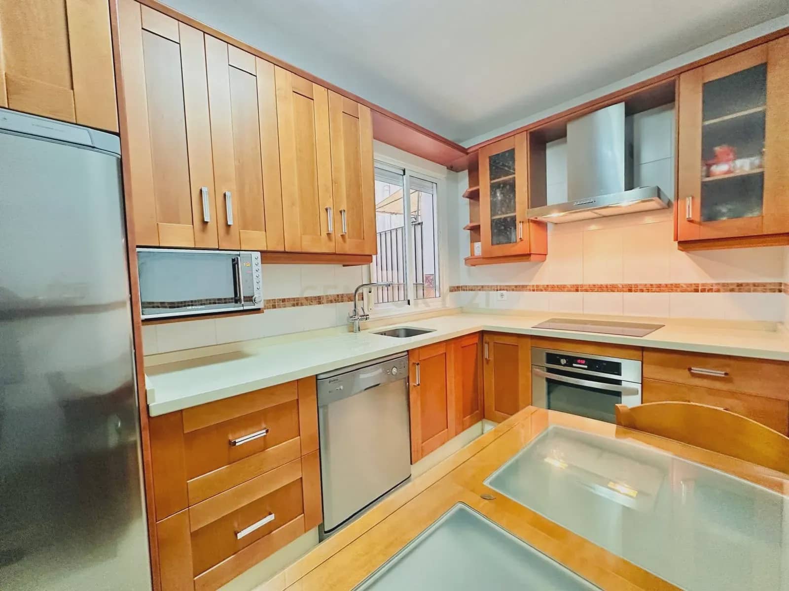 3 makuuhuone Huoneisto myytävänä paikassa Berja mukana 
autotalli - 107 800 € (Ref: 9296449)