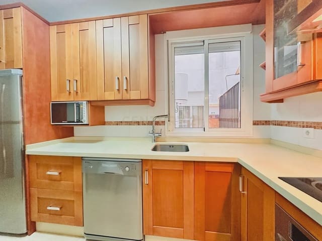 3 makuuhuone Huoneisto myytävänä paikassa Berja mukana 
autotalli - 107 800 € (Ref: 9296449)