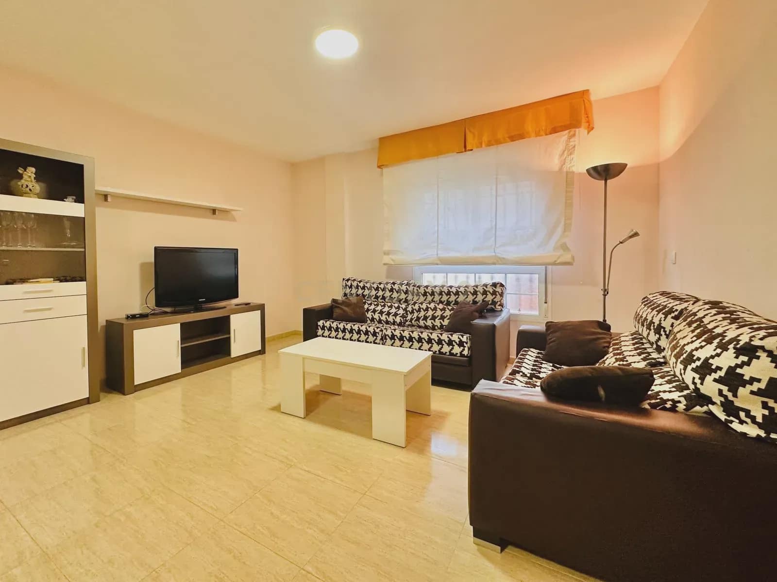 3 makuuhuone Huoneisto myytävänä paikassa Berja mukana 
autotalli - 107 800 € (Ref: 9296449)