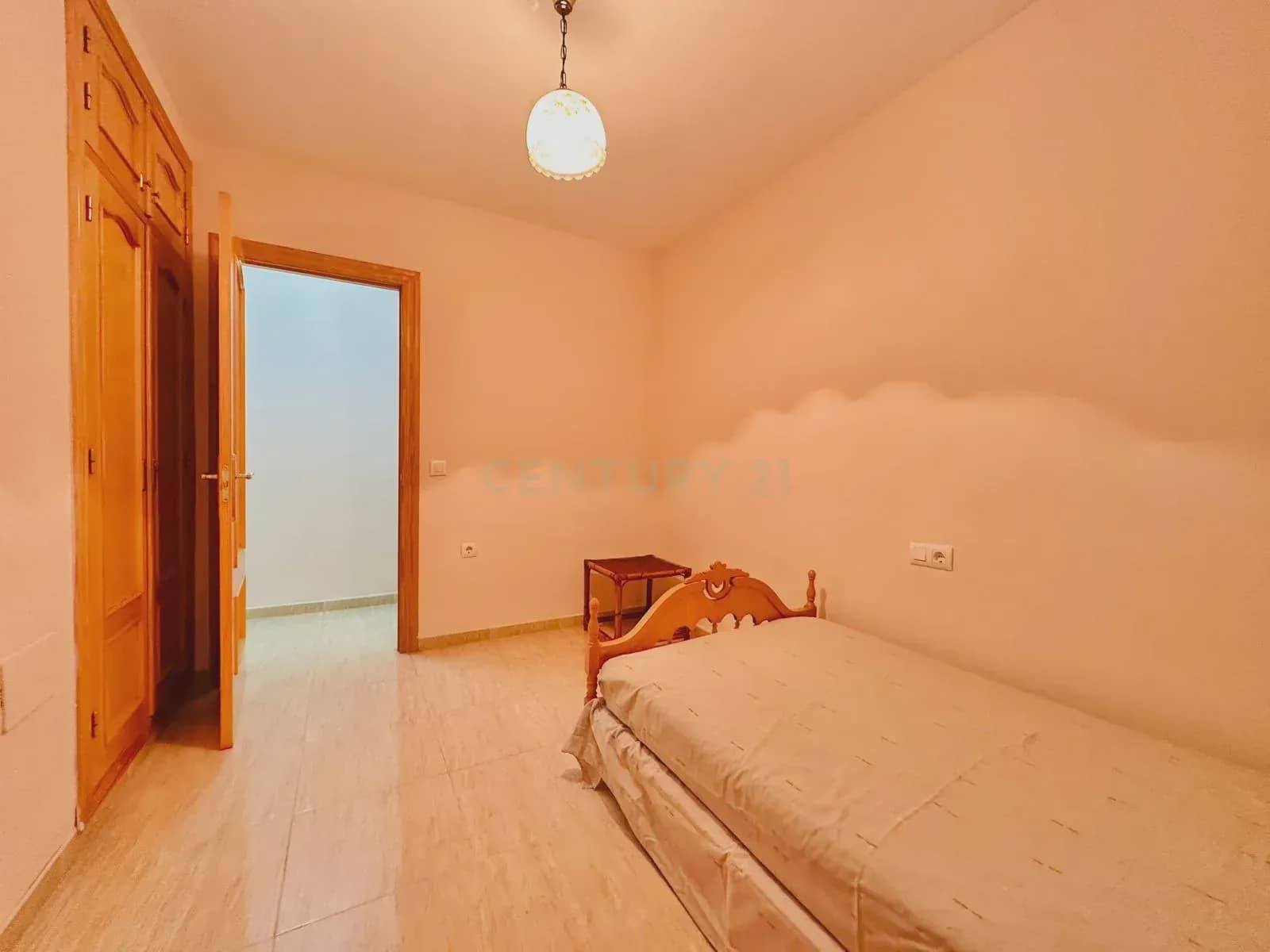 3 makuuhuone Huoneisto myytävänä paikassa Berja mukana 
autotalli - 107 800 € (Ref: 9296449)