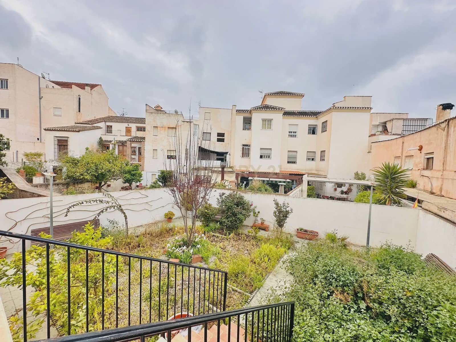 3 makuuhuone Huoneisto myytävänä paikassa Berja mukana 
autotalli - 107 800 € (Ref: 9296449)