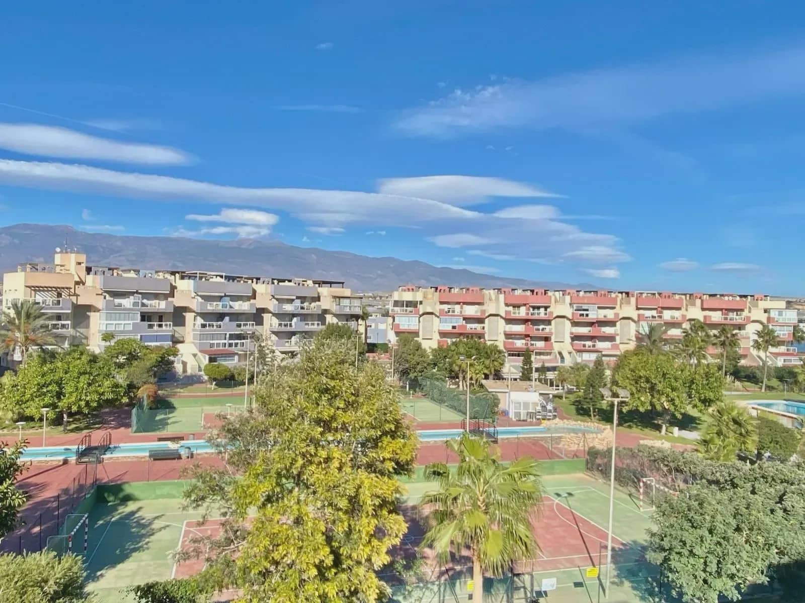 2 soveværelse Penthouse til salg i El Ejido med swimmingpool garage - € 215.500 (Ref: 9296453)