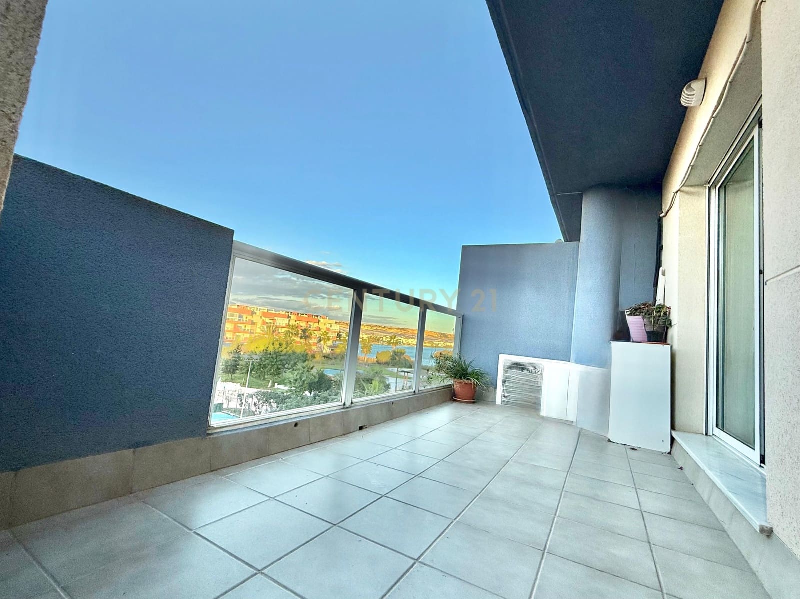 2 soveværelse Penthouse til salg i El Ejido med swimmingpool garage - € 215.500 (Ref: 9296453)