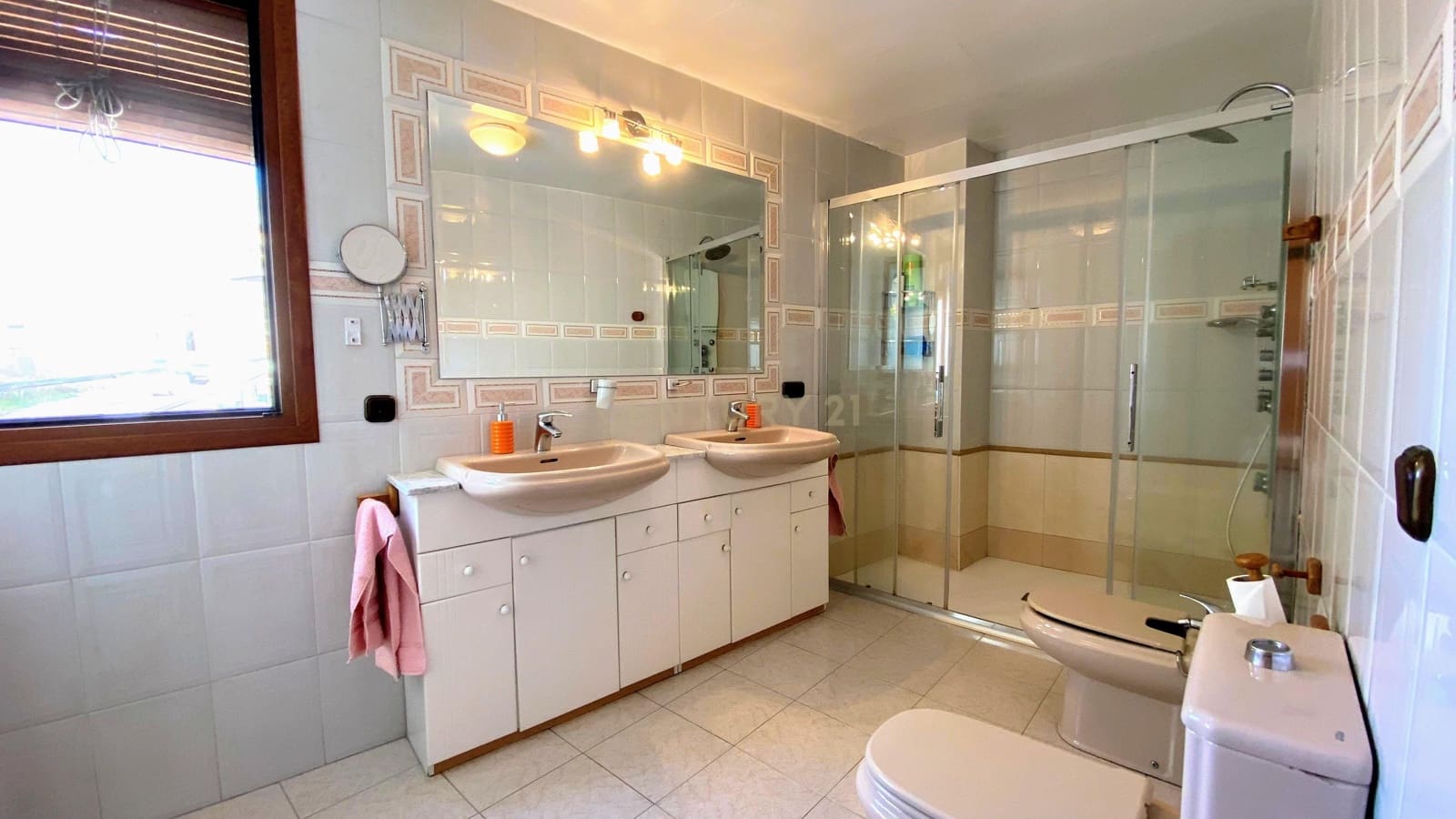 7 camera da letto Casa in vendita in Nevada - 134.800 € (Rif: 9298920)