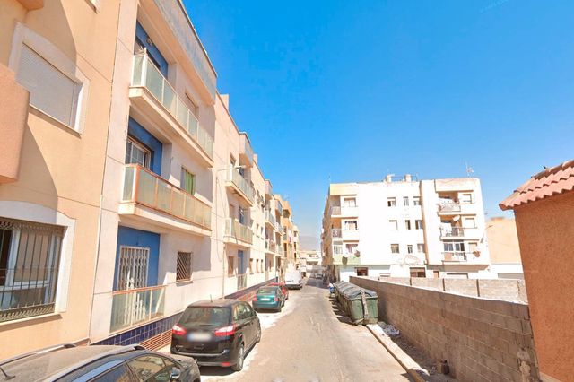4 soveværelse Lejlighed til salg i Roquetas de Mar - € 97.500 (Ref: 9313745)