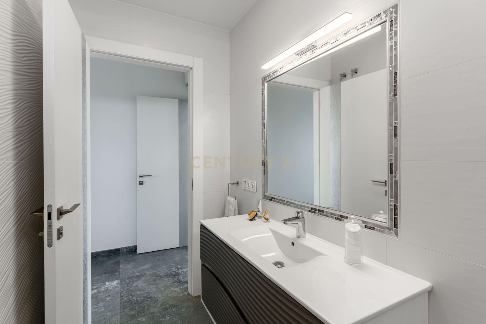 4 soveværelse Villa til salg i El Ejido med swimmingpool - € 880.000 (Ref: 9348623)