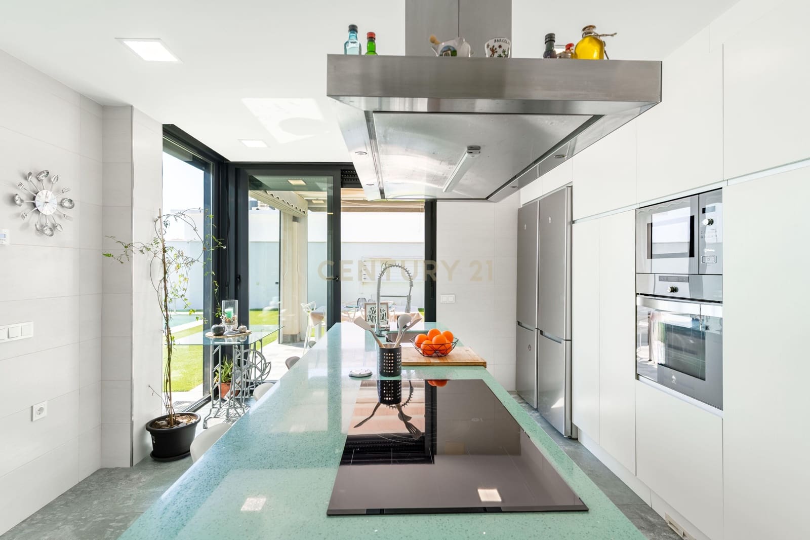 4 soveværelse Villa til salg i El Ejido med swimmingpool - € 880.000 (Ref: 9348623)