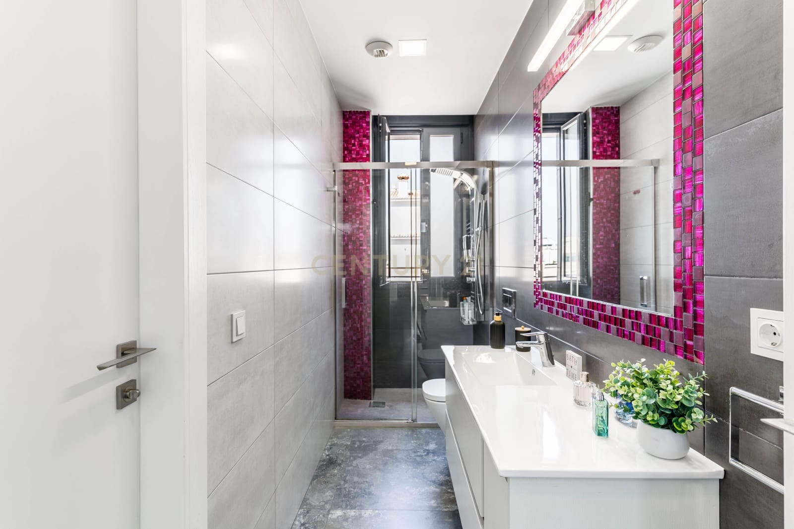 4 soveværelse Villa til salg i El Ejido med swimmingpool - € 880.000 (Ref: 9348623)