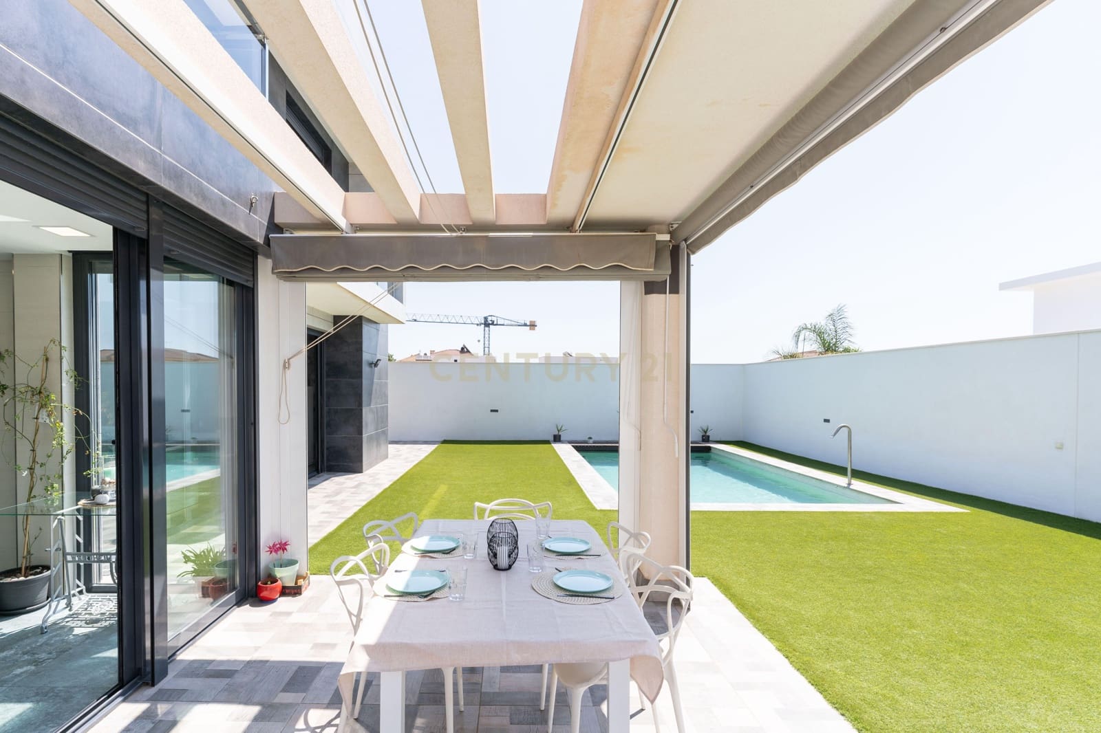 4 soveværelse Villa til salg i El Ejido med swimmingpool - € 880.000 (Ref: 9348623)