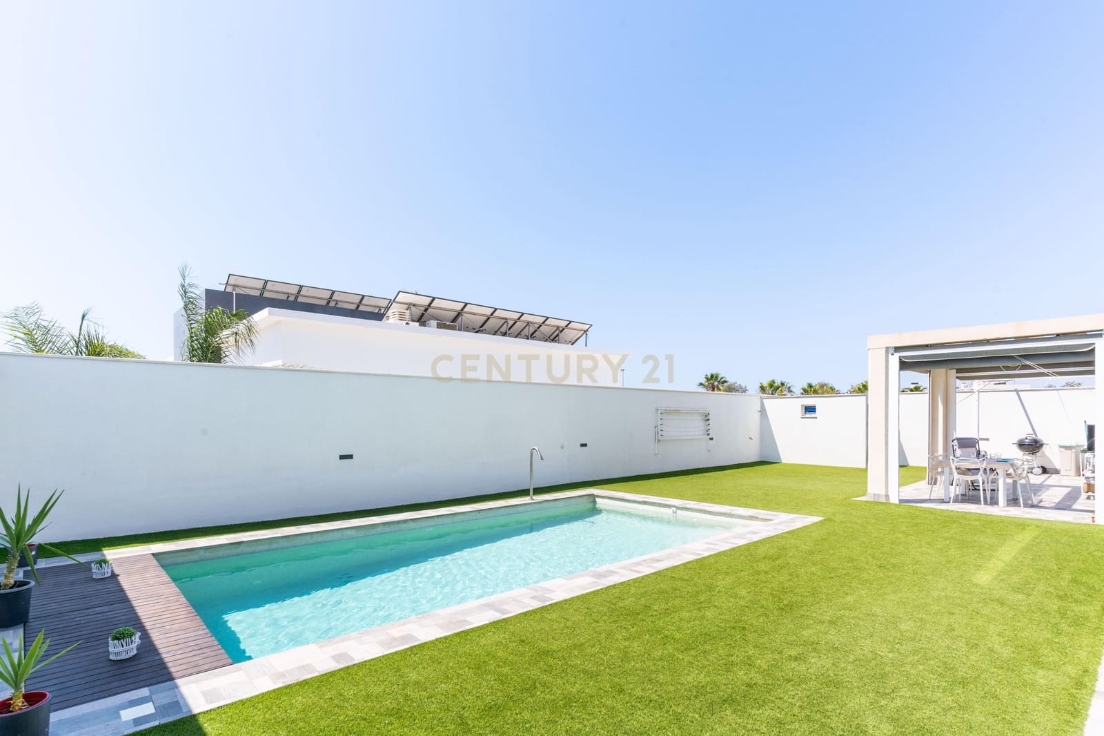 4 soveværelse Villa til salg i El Ejido med swimmingpool - € 880.000 (Ref: 9348623)