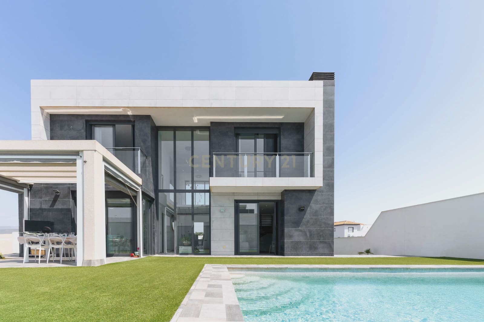 4 soveværelse Villa til salg i El Ejido med swimmingpool - € 880.000 (Ref: 9348623)