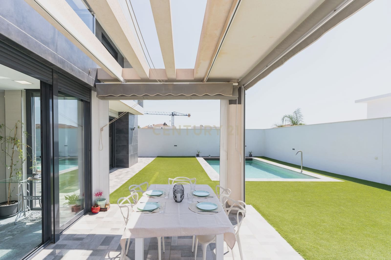 4 soveværelse Villa til salg i El Ejido med swimmingpool - € 880.000 (Ref: 9348623)