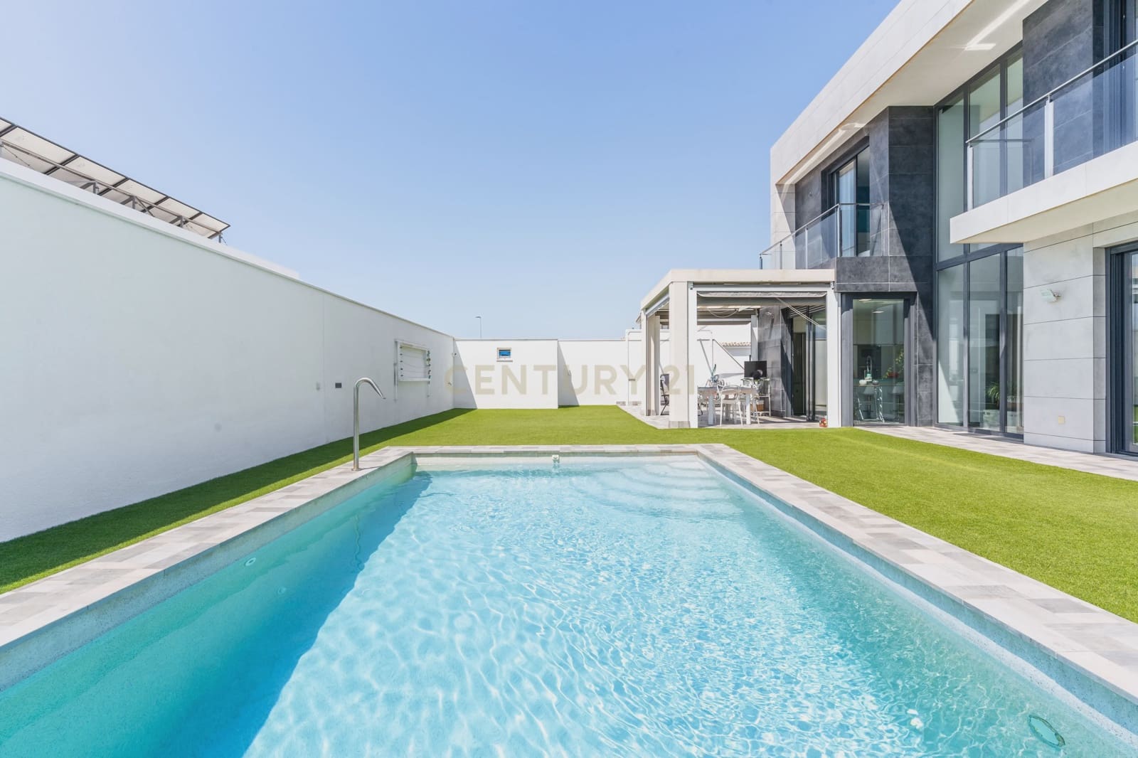 4 soveværelse Villa til salg i El Ejido med swimmingpool - € 880.000 (Ref: 9348623)