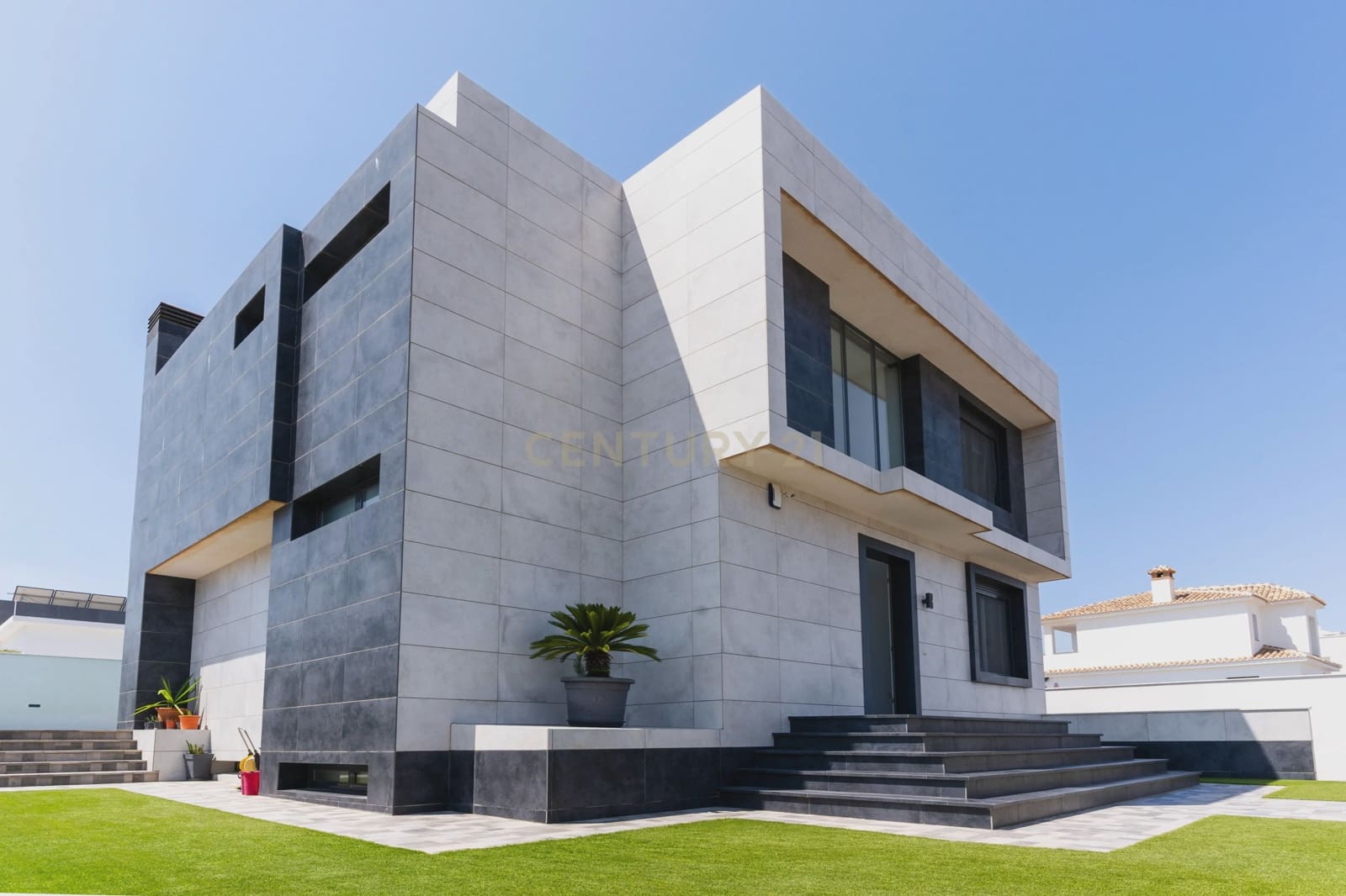 4 soveværelse Villa til salg i El Ejido med swimmingpool - € 880.000 (Ref: 9348623)